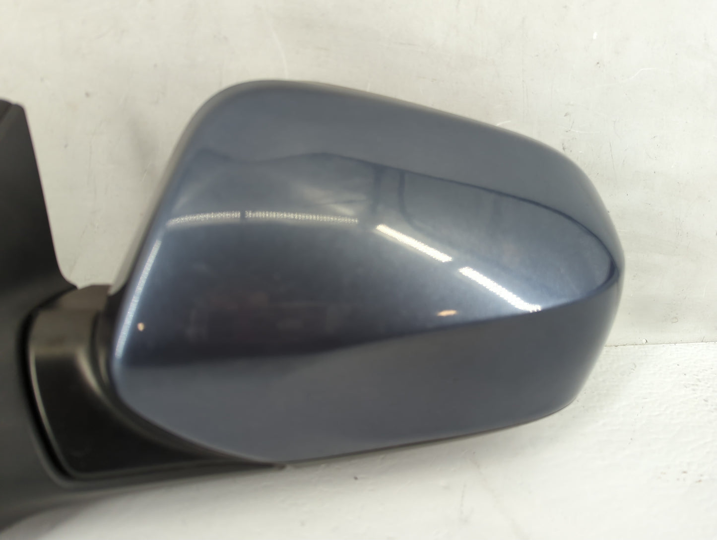 2011 Subaru Outback Side Mirror Replacement Driver Left View Door Mirror P/N:A1111-844 Fits OEM Used Auto Parts - Oemusedaut
