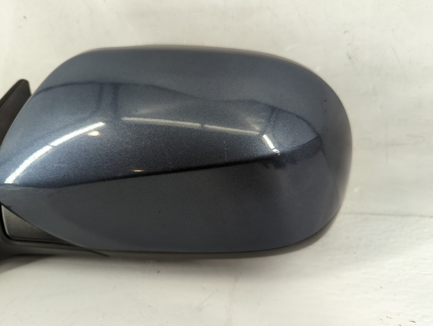 2011 Subaru Outback Side Mirror Replacement Driver Left View Door Mirror P/N:A1111-844 Fits OEM Used Auto Parts - Oemusedaut