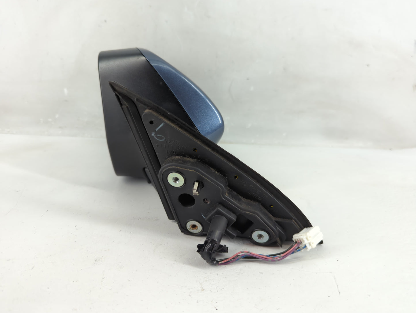2011 Subaru Outback Side Mirror Replacement Driver Left View Door Mirror P/N:A1111-844 Fits OEM Used Auto Parts - Oemusedaut