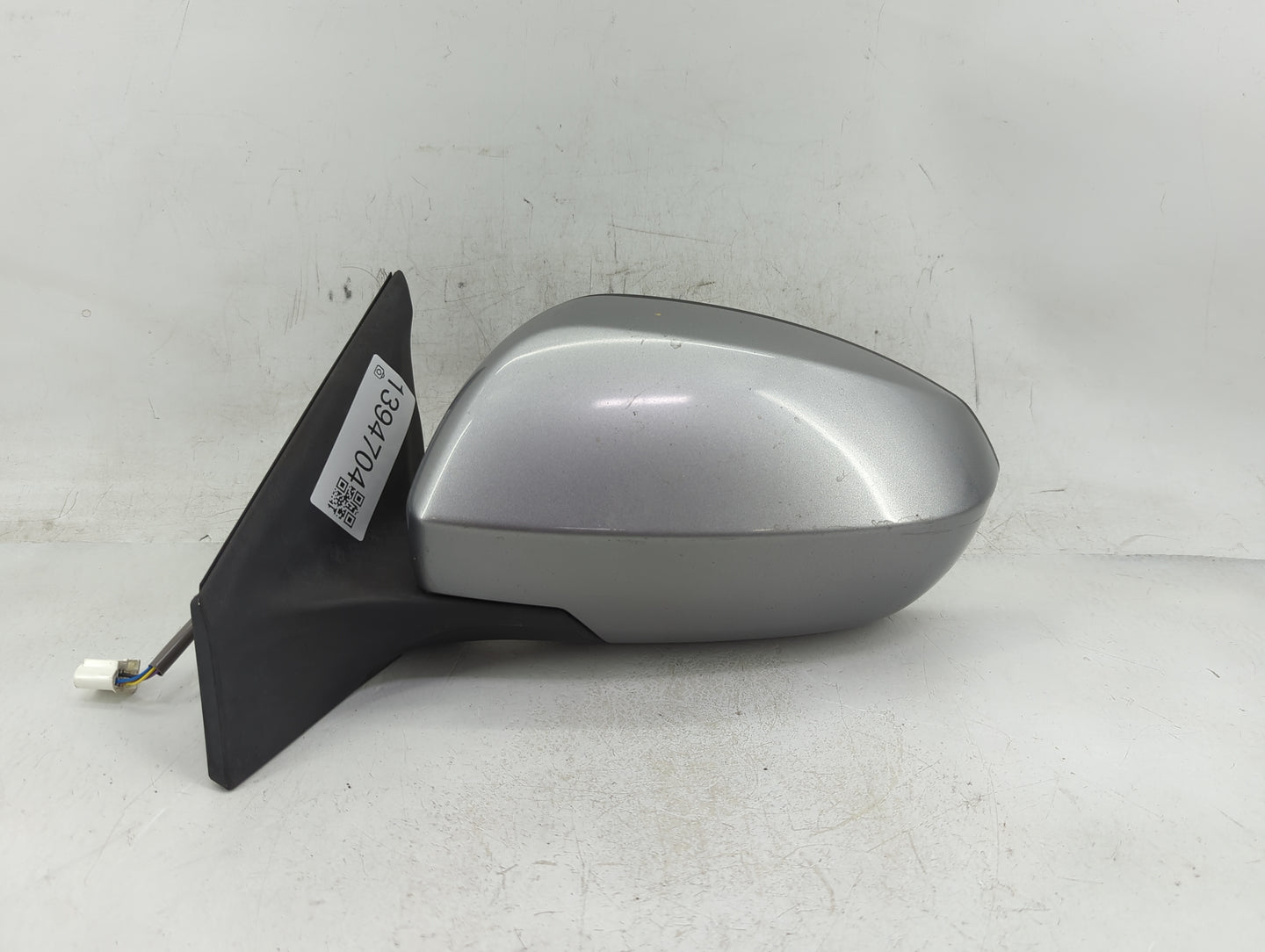 2010-2013 Suzuki Kizashi Driver Side View Mirror - Left Door Mirror OEM Used - Oemusedautoparts1.com