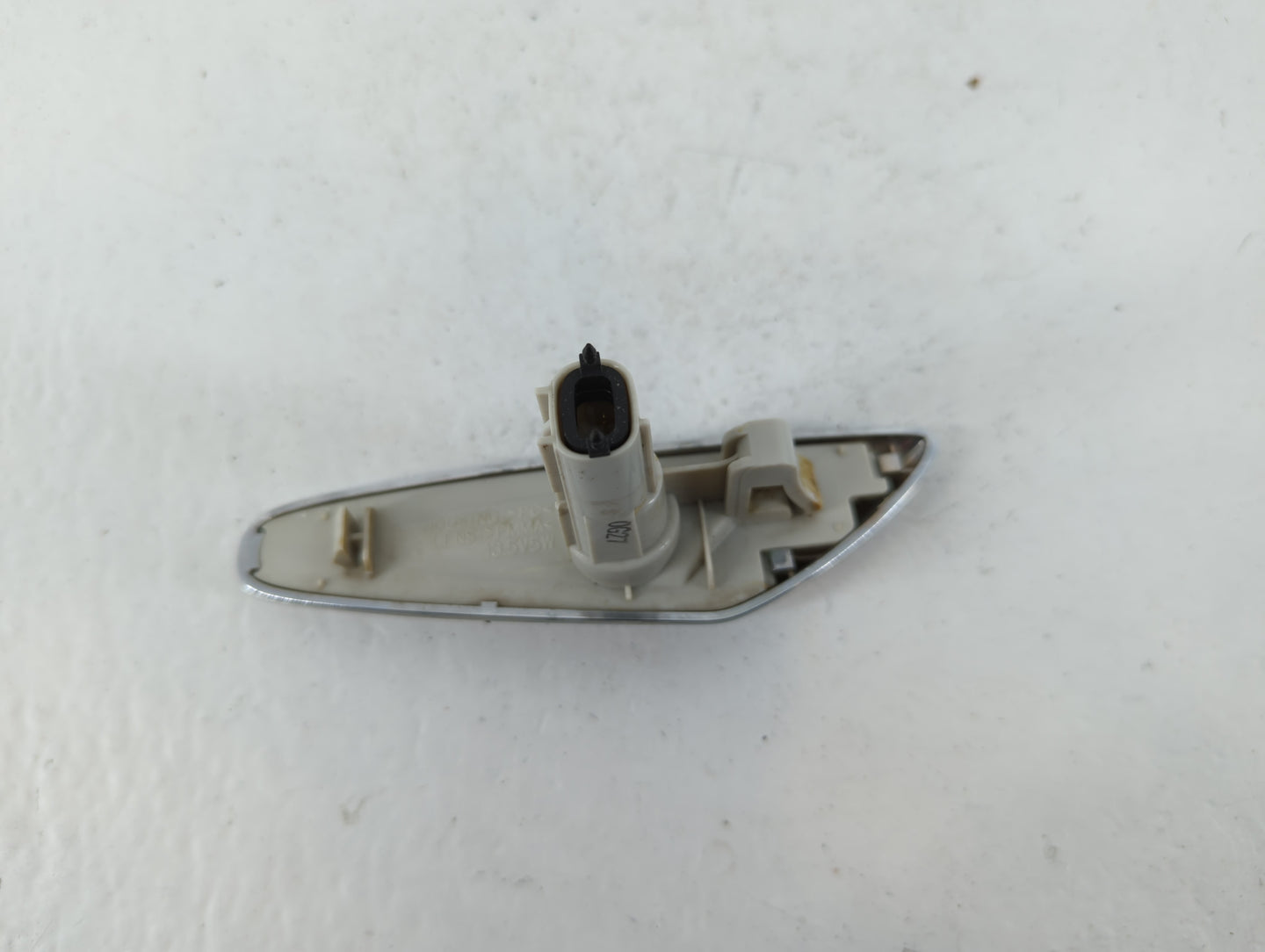 2010-2013 Suzuki Kizashi Driver Left Oem Front Light Lamp - Oemusedautoparts1.com