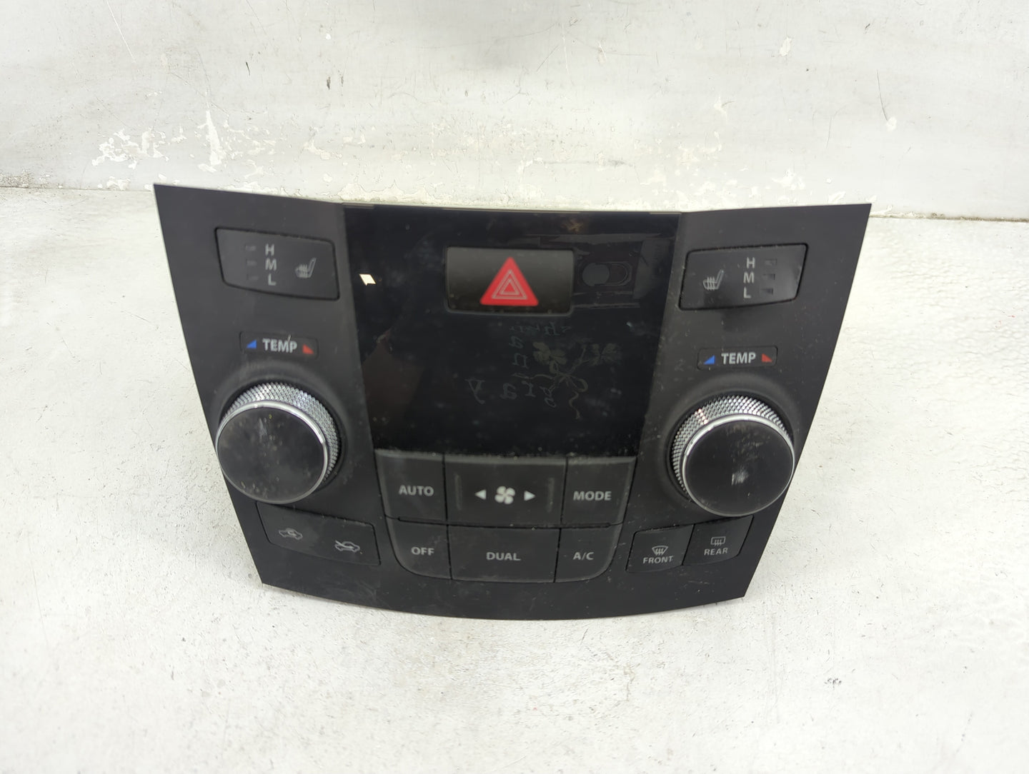 2011 Suzuki Kizashi Climate Control Module Temperature AC/Heater Replacement P/N:39510-57LA0 39510-57L8 Fits Fits 2010 2012 
