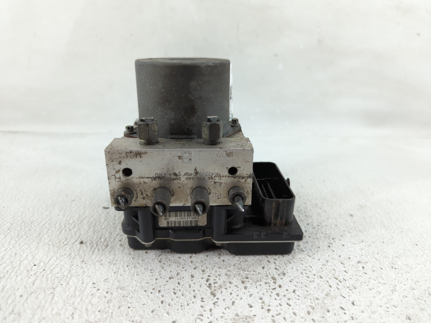 2010-2013 Suzuki Sx4 ABS Pump Control Module Replacement P/N:506110-541N1 Fits Fits 2010 2011 2012 2013 OEM Used Auto Parts 