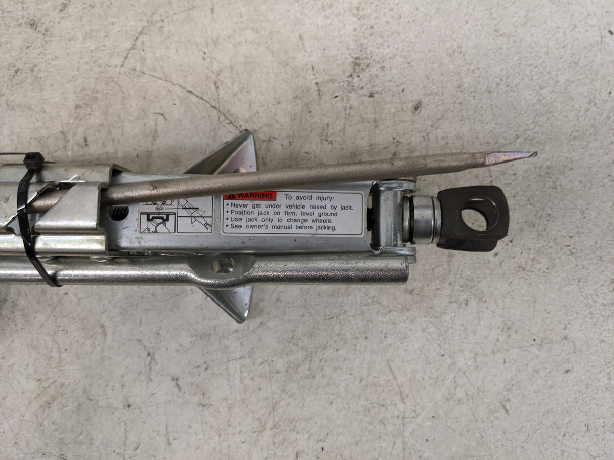 2011 Suzuki Sx4 Spare Scissor Car Jack - Oemusedautoparts1.com