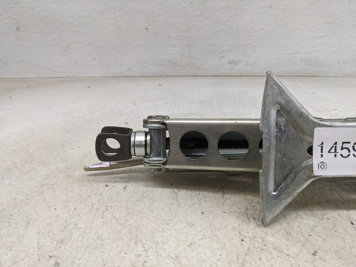 2011 Suzuki Sx4 Spare Scissor Car Jack - Oemusedautoparts1.com