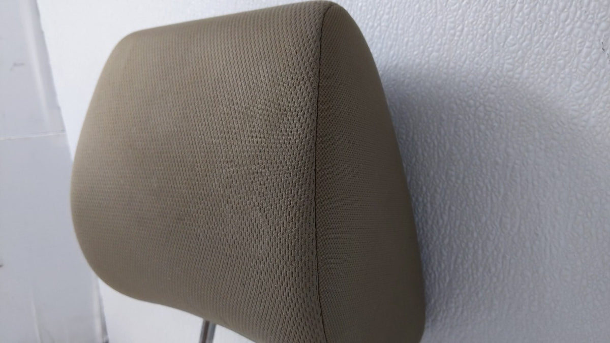 2011 Suzuki Vitara Headrest Head Rest Rear Center Seat Tan - Oemusedautoparts1.com