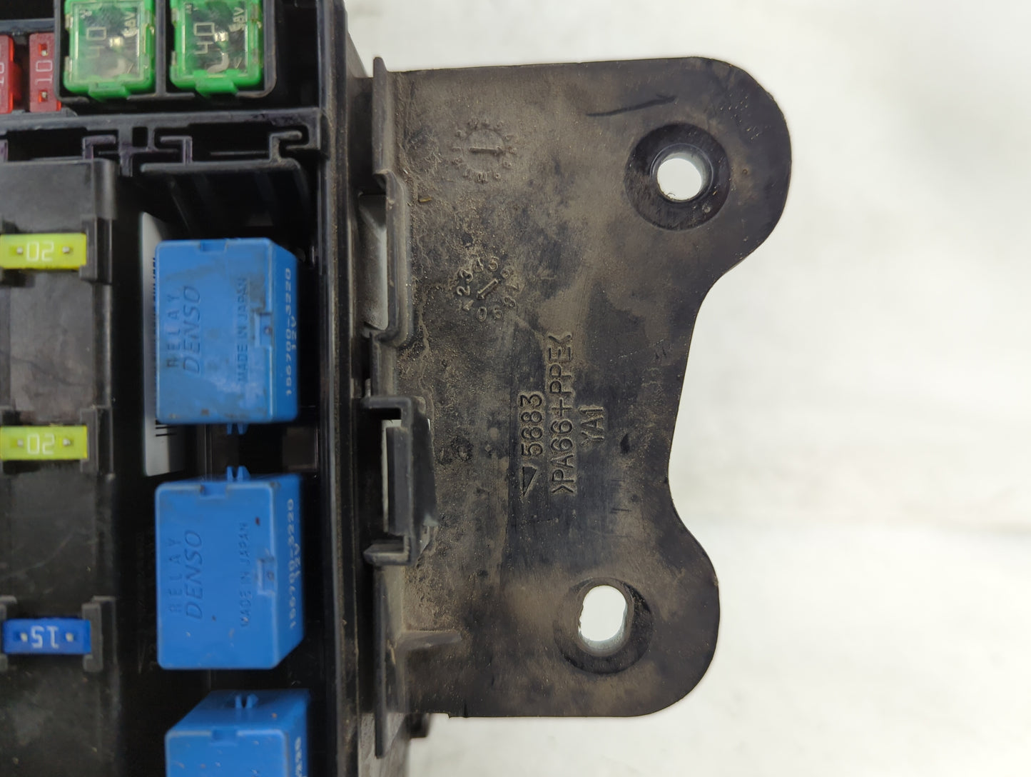 2011 Suzuki Vitara Fusebox Fuse Box Panel Relay Module P/N:8942 YA1 Fits Fits 2010 2012 2013 OEM Used Auto Parts - Oemusedau