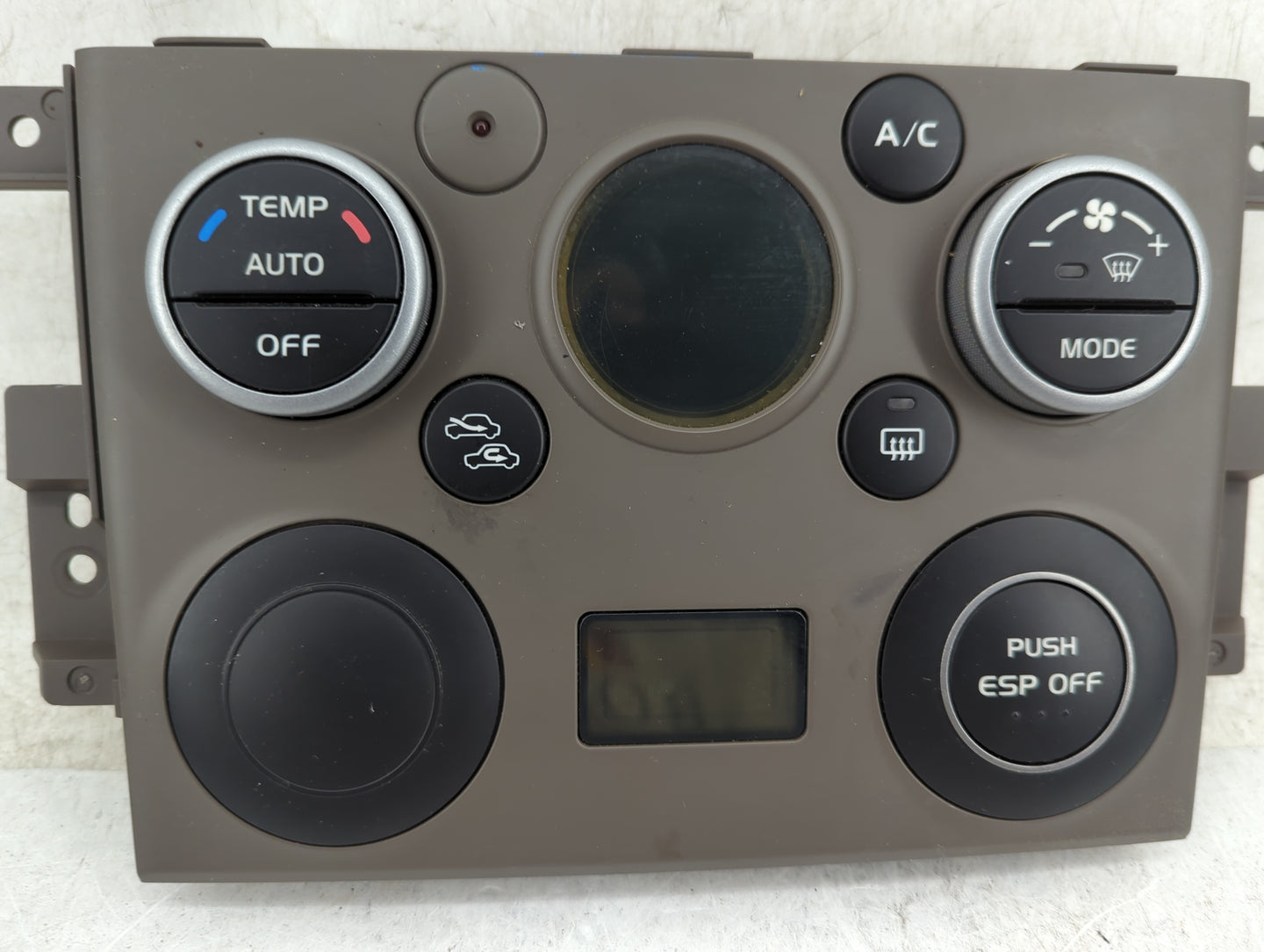 2011 Suzuki Vitara Climate Control Module Temperature AC/Heater Replacement P/N:39520-80K70-CAU Fits Fits 2010 OEM Used Auto