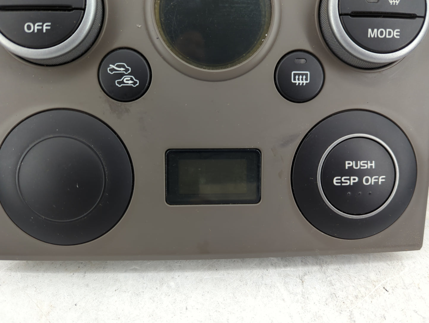 2011 Suzuki Vitara Climate Control Module Temperature AC/Heater Replacement P/N:39520-80K70-CAU Fits Fits 2010 OEM Used Auto
