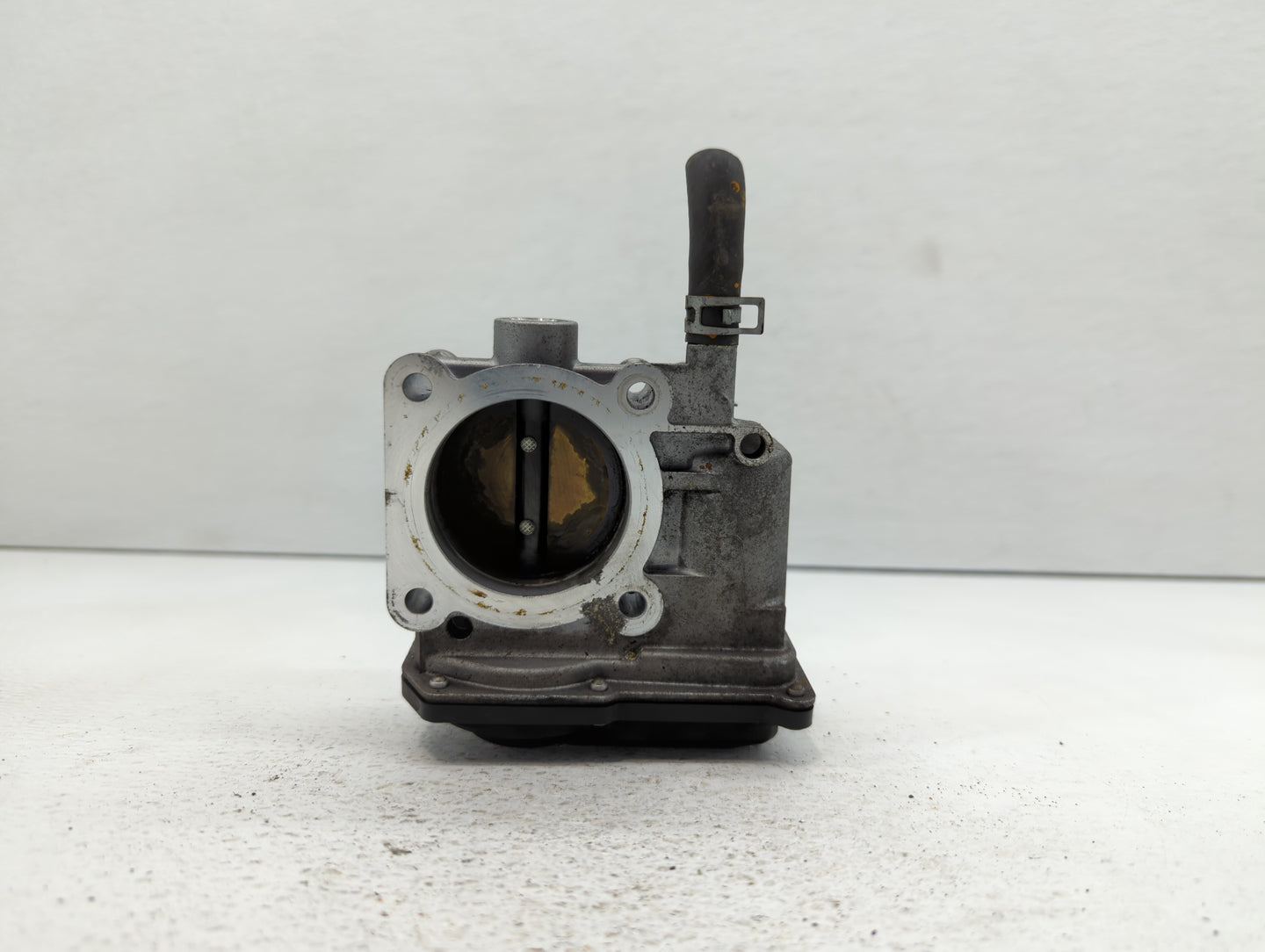 2011 Suzuki Vitara Throttle Body P/N:12M14 1280 Fits Fits 2009 2010 2012 2013 OEM Used Auto Parts - Oemusedautoparts1.com