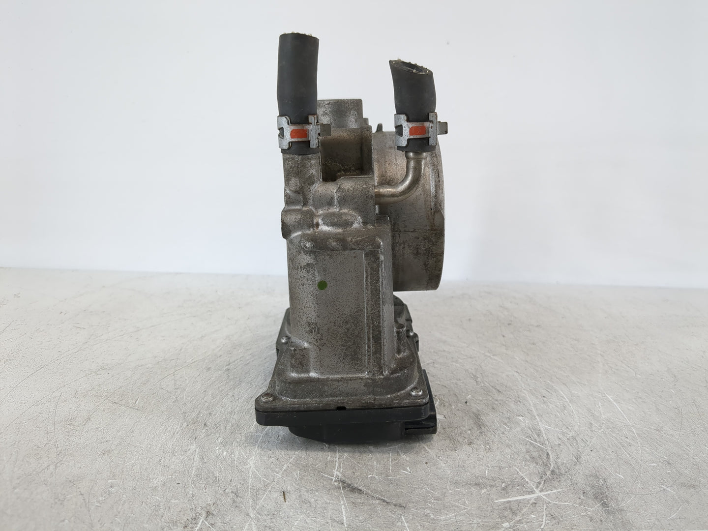 2005-2018 Toyota Avalon Throttle Body P/N:22030-0P050 Fits OEM Used Auto Parts - Oemusedautoparts1.com