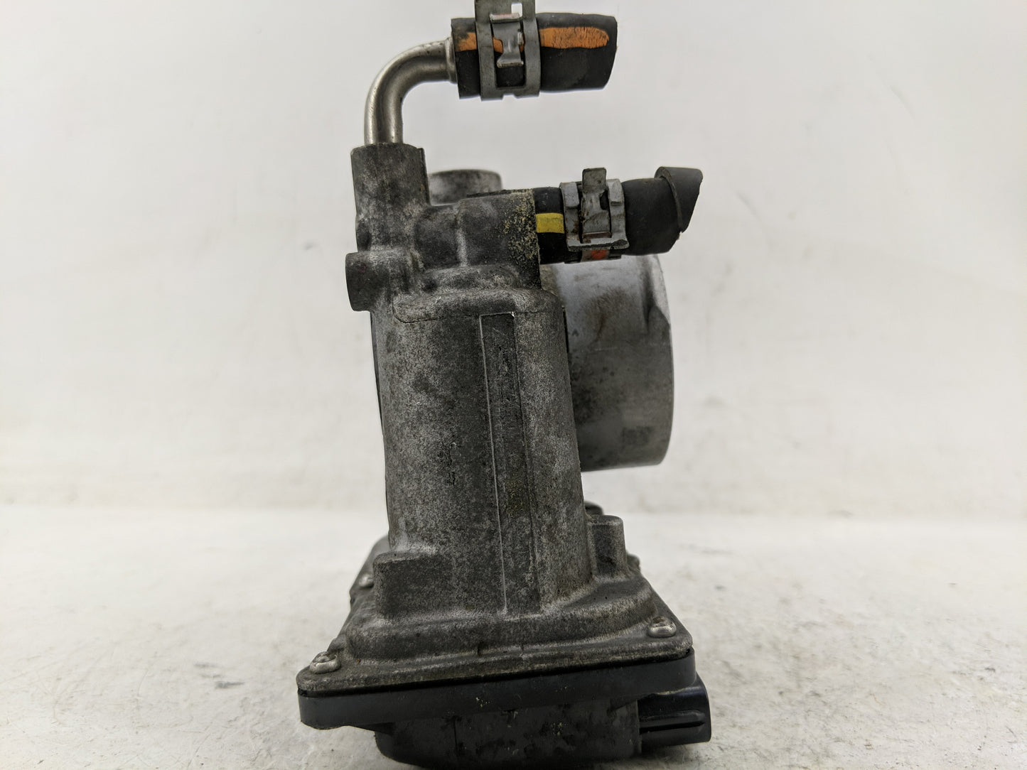2013-2018 Toyota Avalon Throttle Body P/N:22030-36020 Fits Fits 2012 2013 2014 2015 2016 2017 2018 2019 2020 2021 OEM Used A