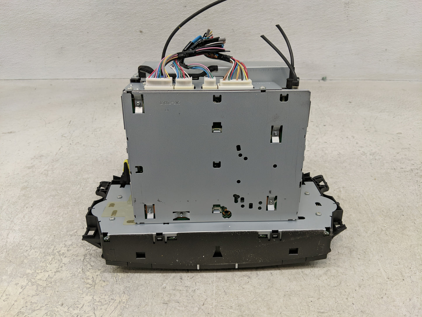 2011-2012 Toyota Avalon Radio AM FM Cd Player Receiver Replacement P/N:86120-07120 Fits OEM Used Auto Parts - Oemusedautopar