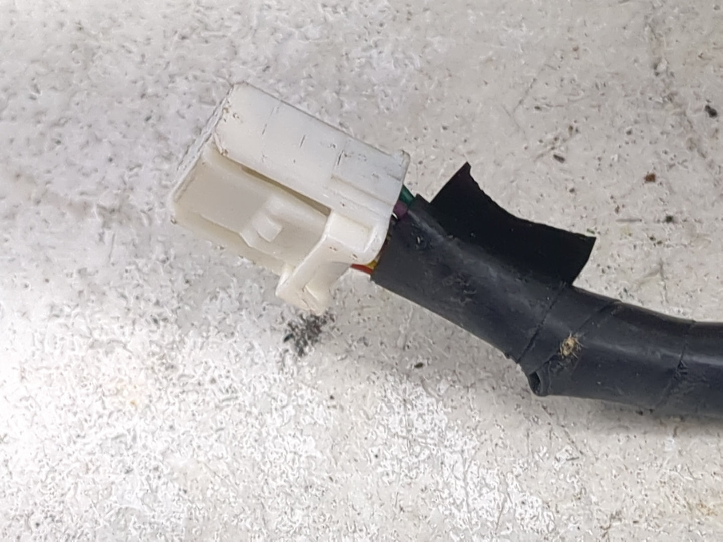 2011 Toyota Avalon Driver Side View Mirror - Left Door Mirror OEM Used - Oemusedautoparts1.com