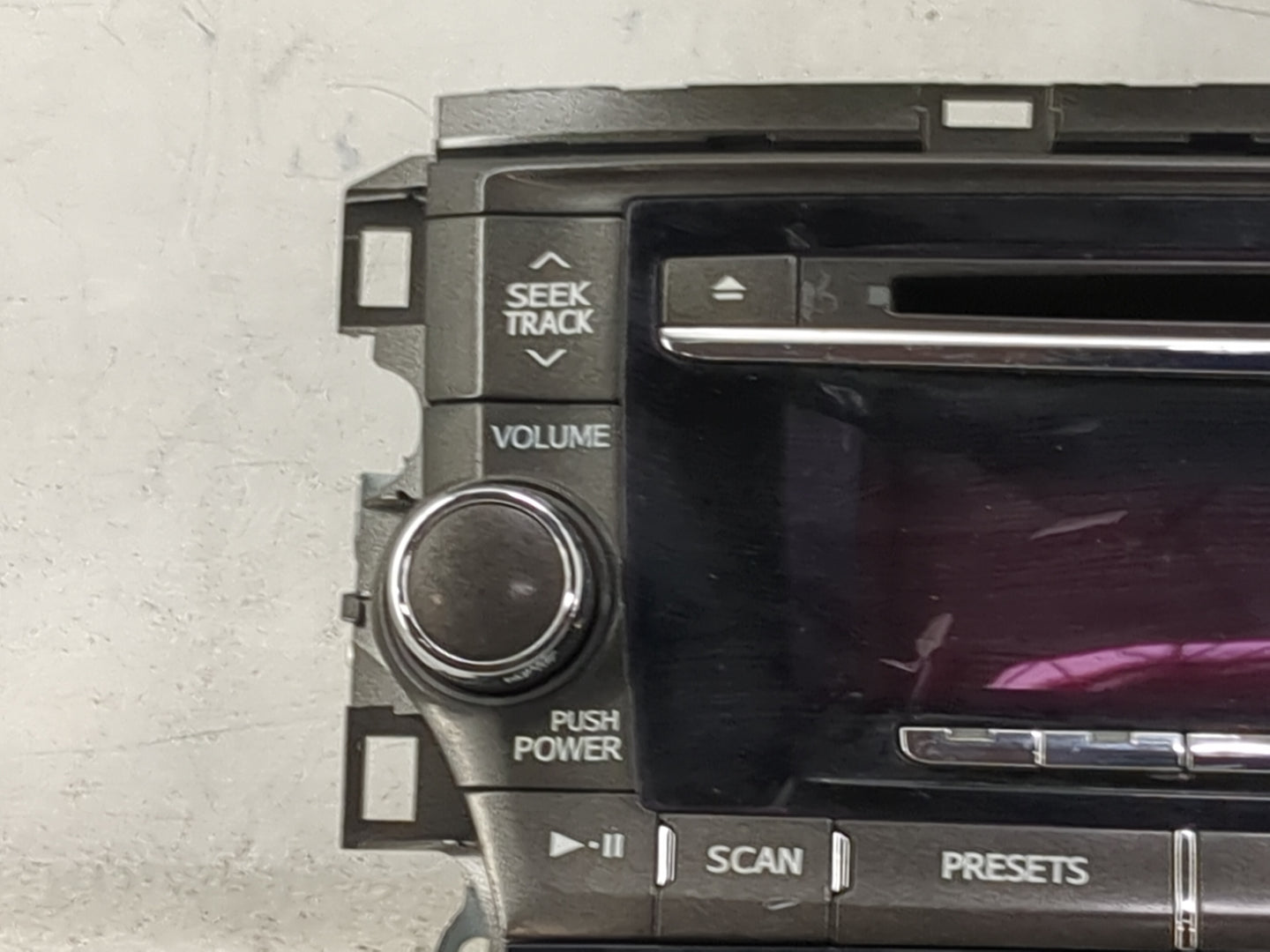 2011-2012 Toyota Avalon Radio AM FM Cd Player Receiver Replacement P/N:86120-07100 28293490 Fits Fits 2011 2012 OEM Used Aut