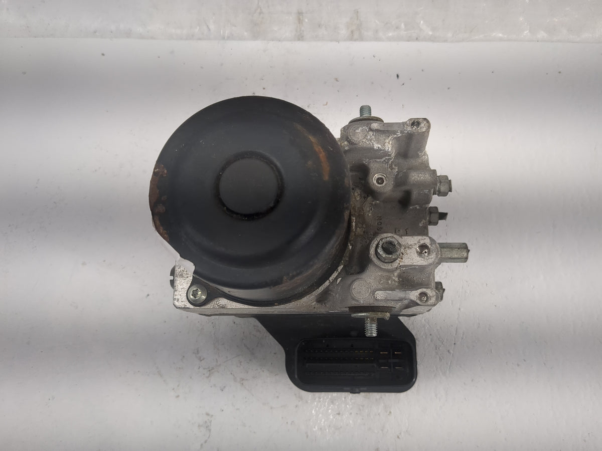 2011 Toyota Avalon Anti-Lock Brake ABS Pump Module Actuator OEM P/N:44510-07050 11-41060 Fits OEM Used Auto Parts - Oemuseda