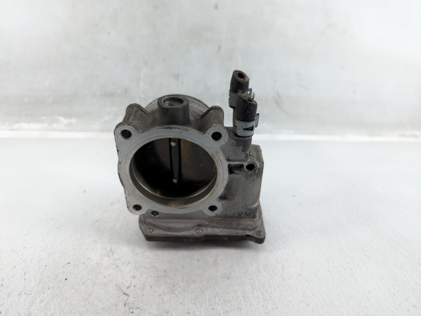 2005-2018 Toyota Avalon Throttle Body P/N:22030-0P050 Fits OEM Used Auto Parts - Oemusedautoparts1.com