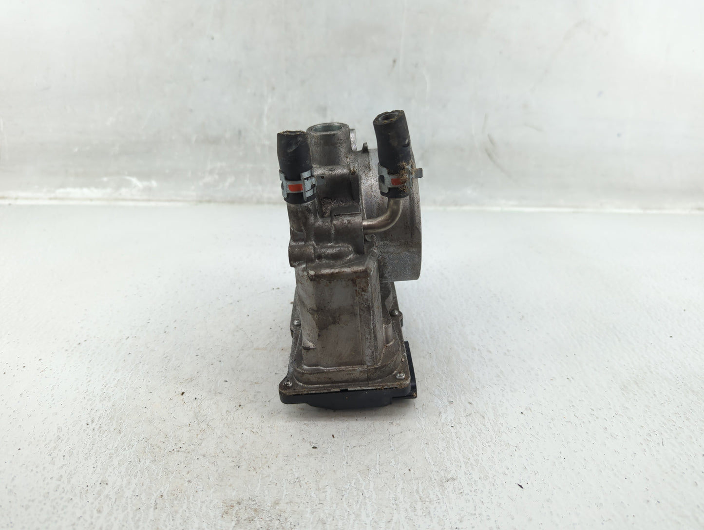 2005-2018 Toyota Avalon Throttle Body P/N:22030-0P050 Fits OEM Used Auto Parts - Oemusedautoparts1.com