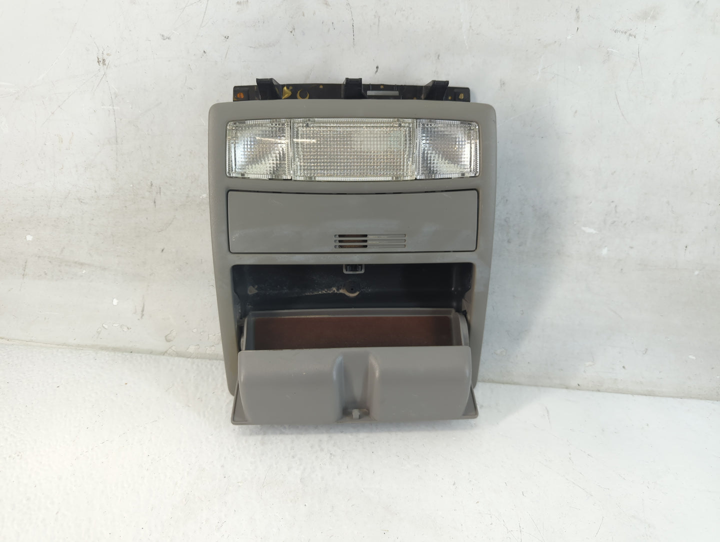 2011 Toyota Camry Overhead Roof Console - Oemusedautoparts1.com