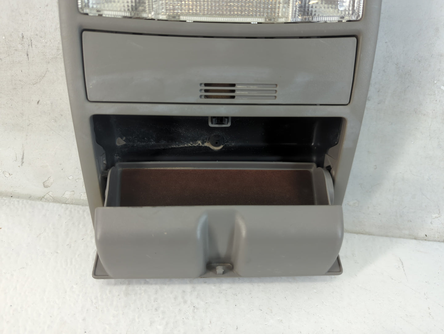 2011 Toyota Camry Overhead Roof Console - Oemusedautoparts1.com