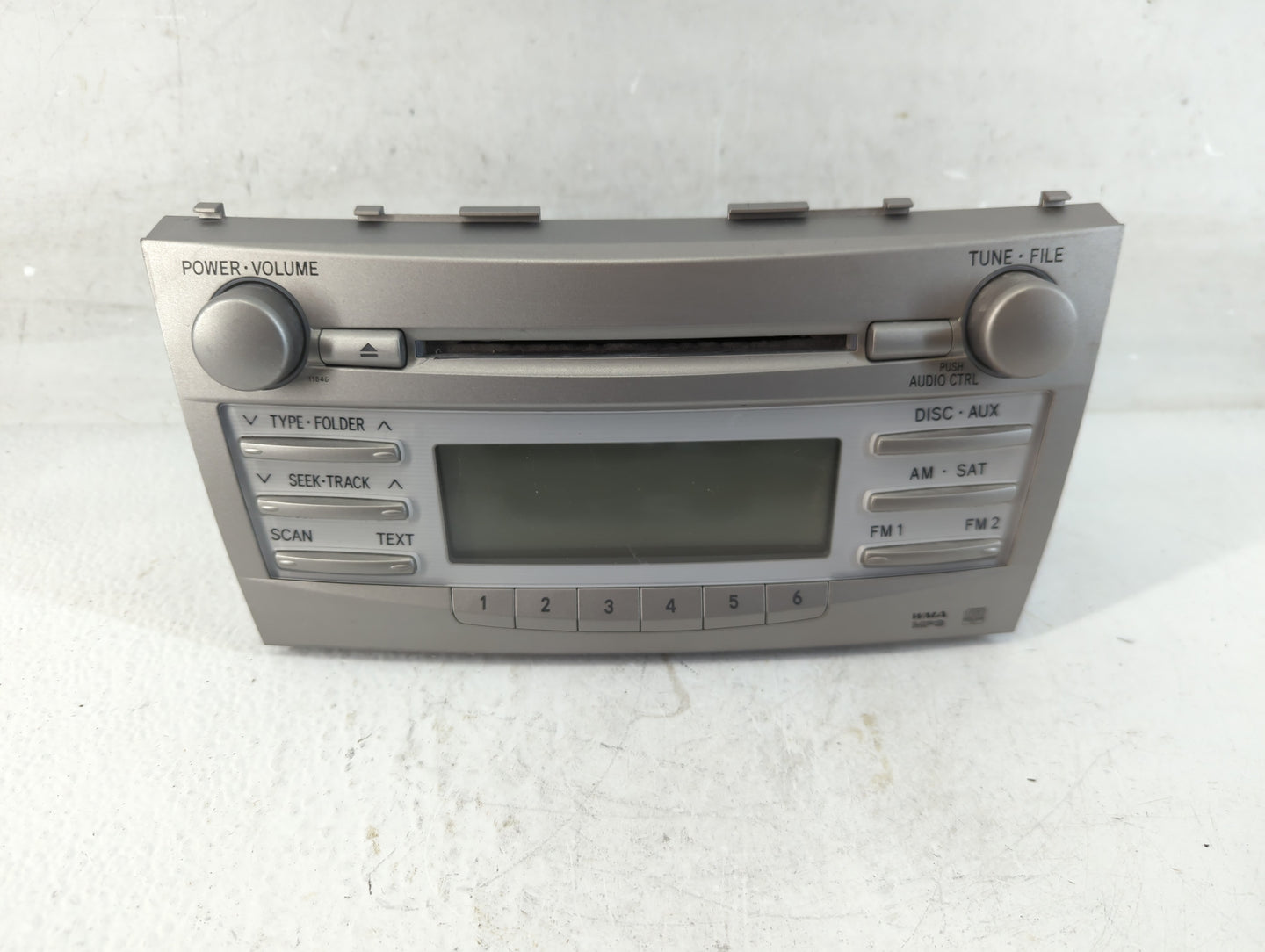 2010-2011 Toyota Camry Radio AM FM Cd Player Receiver Replacement P/N:86120-06480 Fits OEM Used Auto Parts - Oemusedautopart