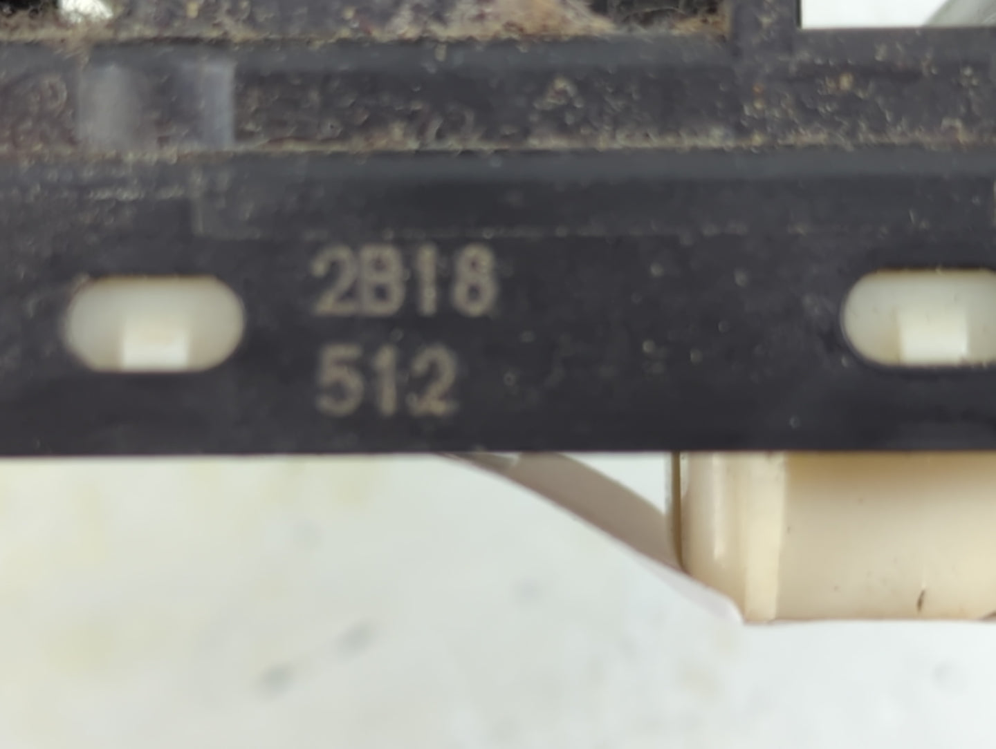 2010-2011 Toyota Camry Master Power Window Switch Replacement Driver Side Left P/N:2B18 512 Fits OEM Used Auto Parts - Oemus