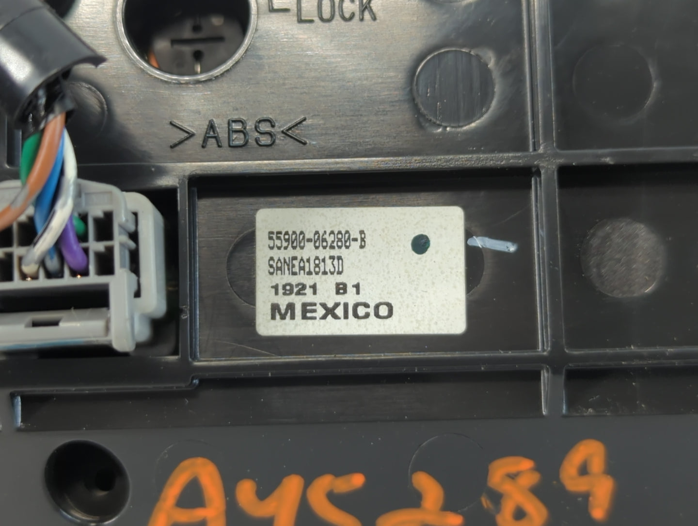 2010-2011 Toyota Camry Climate Control Module Temperature AC/Heater Replacement P/N:55900-06280-B Fits Fits 2010 2011 OEM Us