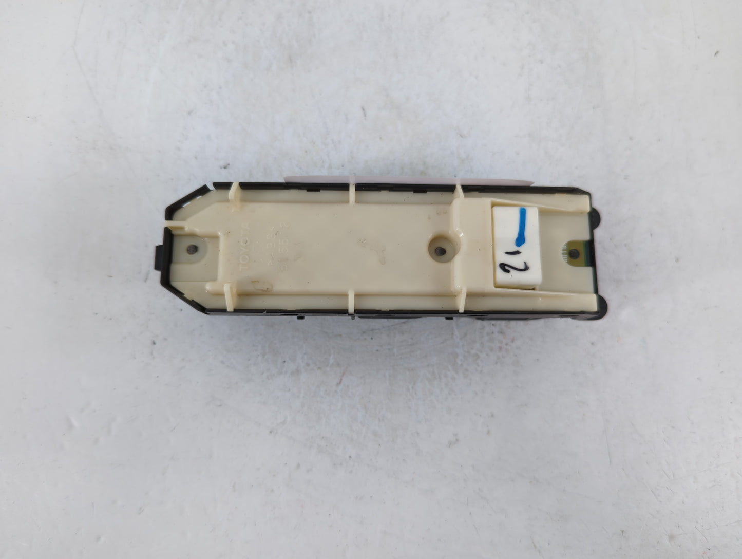 2010-2011 Toyota Camry Master Power Window Switch Replacement Driver Side Left P/N:515512 Fits OEM Used Auto Parts - Oemused
