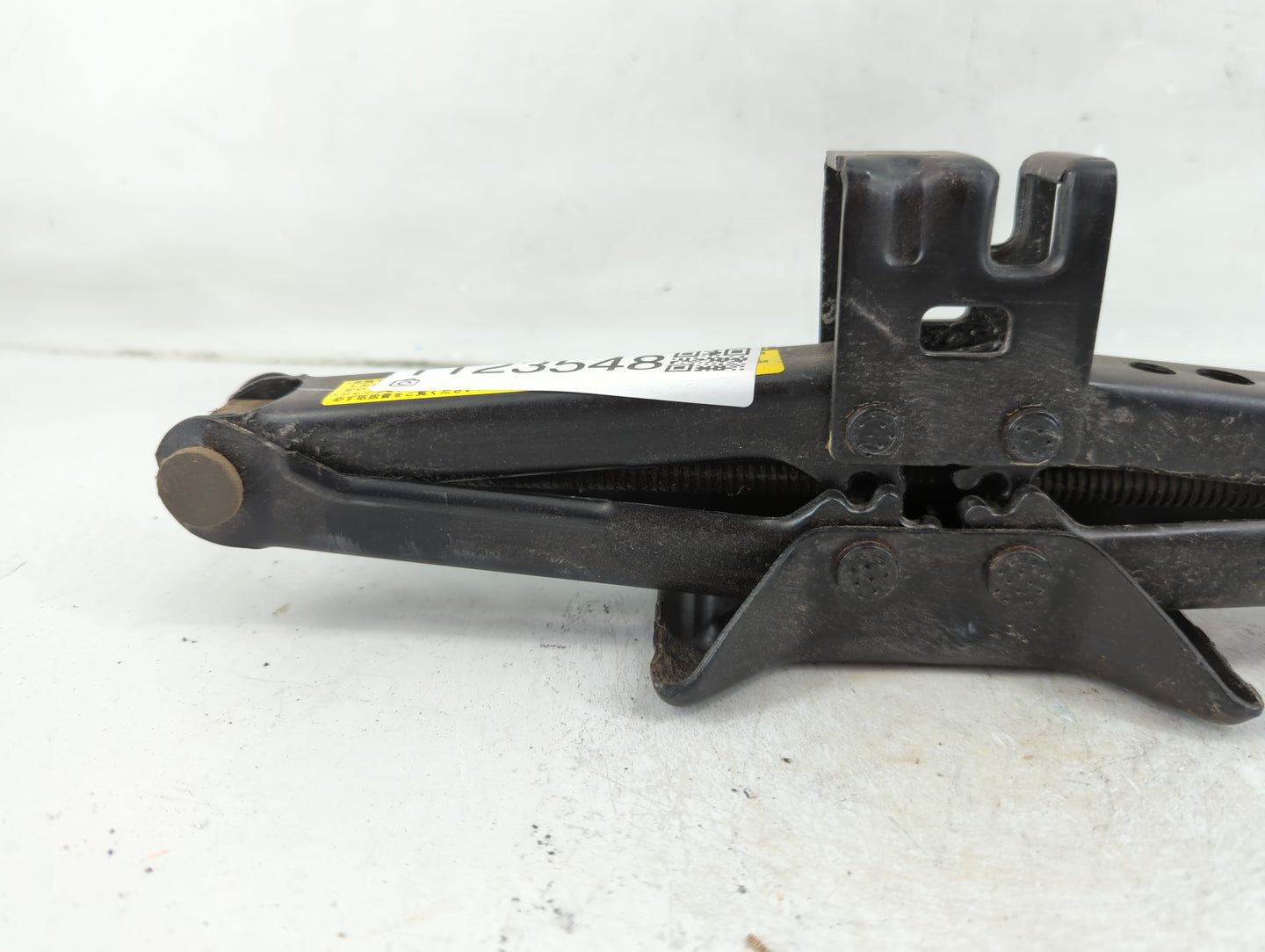 2011 Toyota Camry Spare Scissor Car Jack - Oemusedautoparts1.com