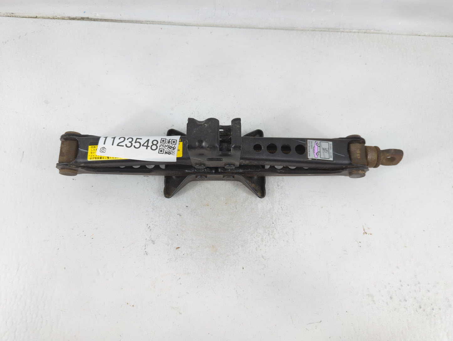 2011 Toyota Camry Spare Scissor Car Jack - Oemusedautoparts1.com