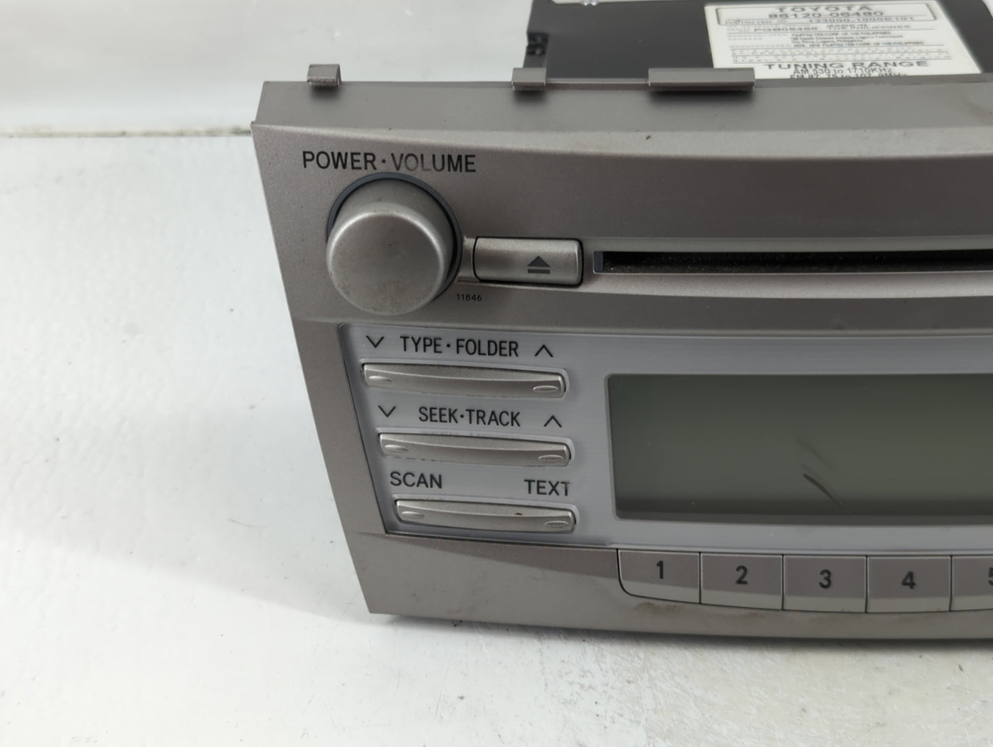 2010-2011 Toyota Camry Radio AM FM Cd Player Receiver Replacement P/N:86120-06480 Fits Fits 2010 2011 OEM Used Auto Parts - 