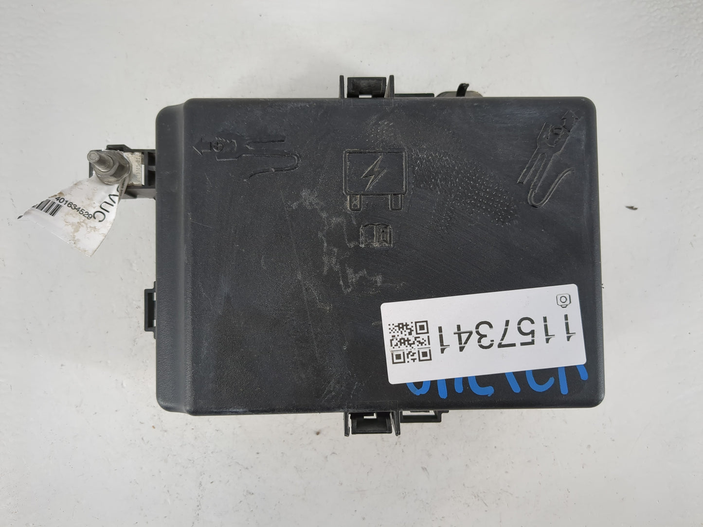 2010-2011 Toyota Camry Fusebox Fuse Box Panel Relay Module P/N:P68498588AC Fits Fits 2010 2011 OEM Used Auto Parts - Oemused