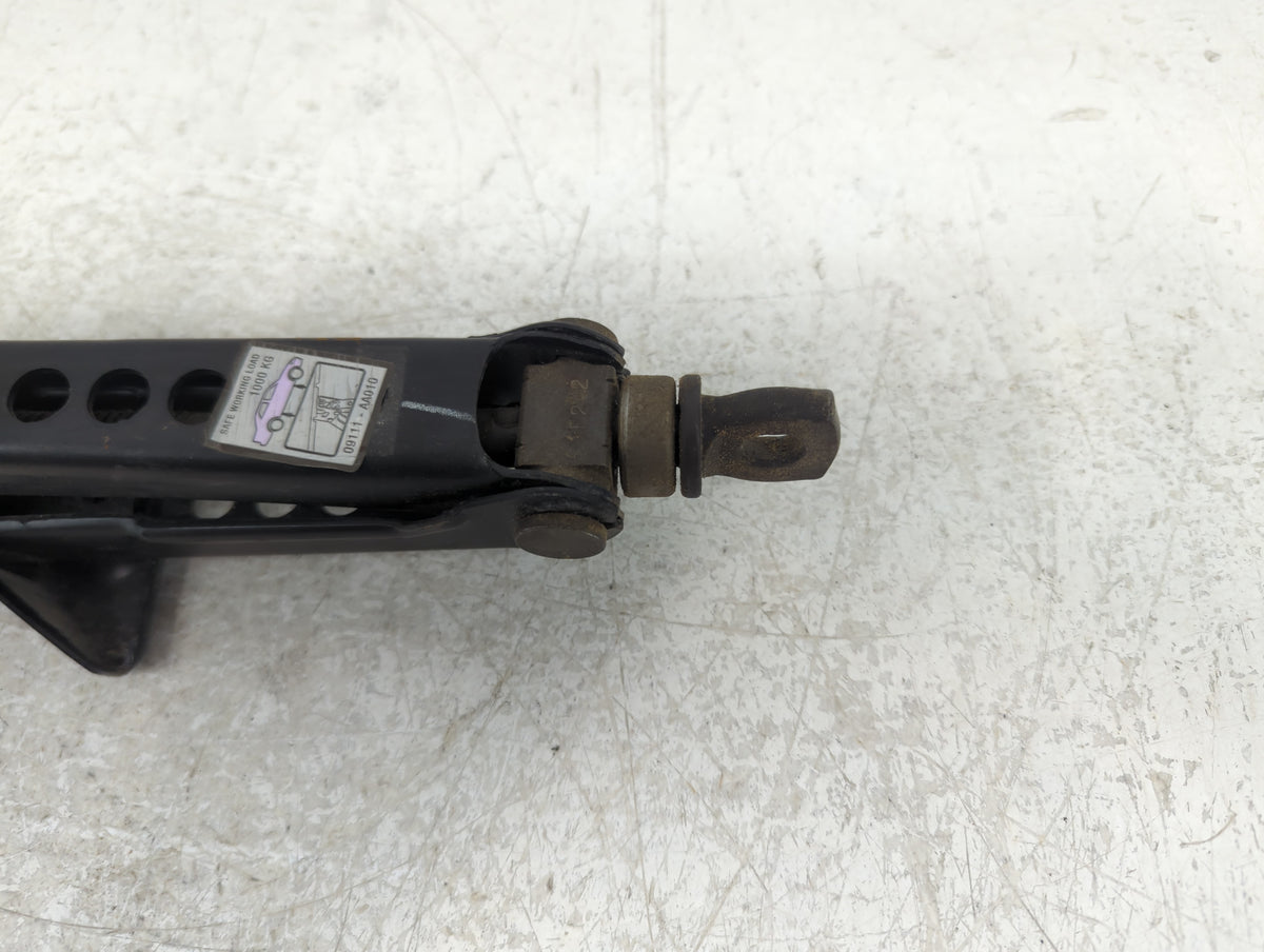 2011 Toyota Camry Spare Scissor Car Jack 1157459 - Oemusedautoparts1.com