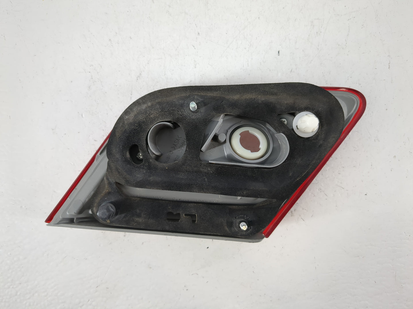 2011 Toyota Camry Driver Left Side Deck Lid Mounted Tail Light - Oemusedautoparts1.com