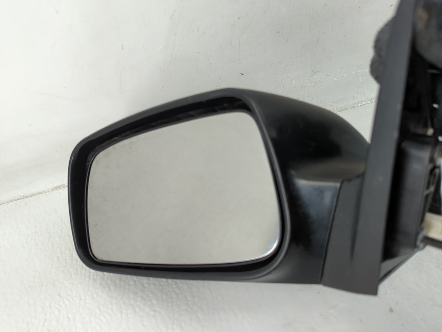 2007-2011 Toyota Camry Driver Side View Mirror - Left Door Mirror OEM Used - Oemusedautoparts1.com