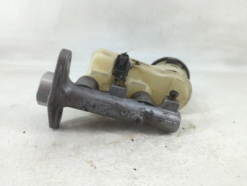 2007-2011 Toyota Camry Brake Master Cylinder - Oemusedautoparts1.com