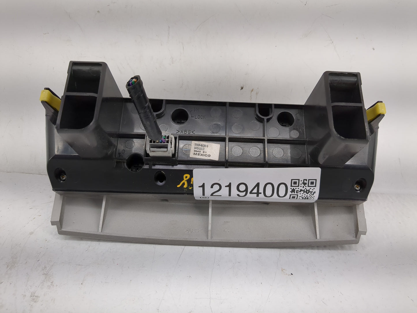 2010-2011 Toyota Camry Climate Control Module Temperature AC/Heater Replacement P/N:55900-06200 Fits Fits 2010 2011 OEM Used