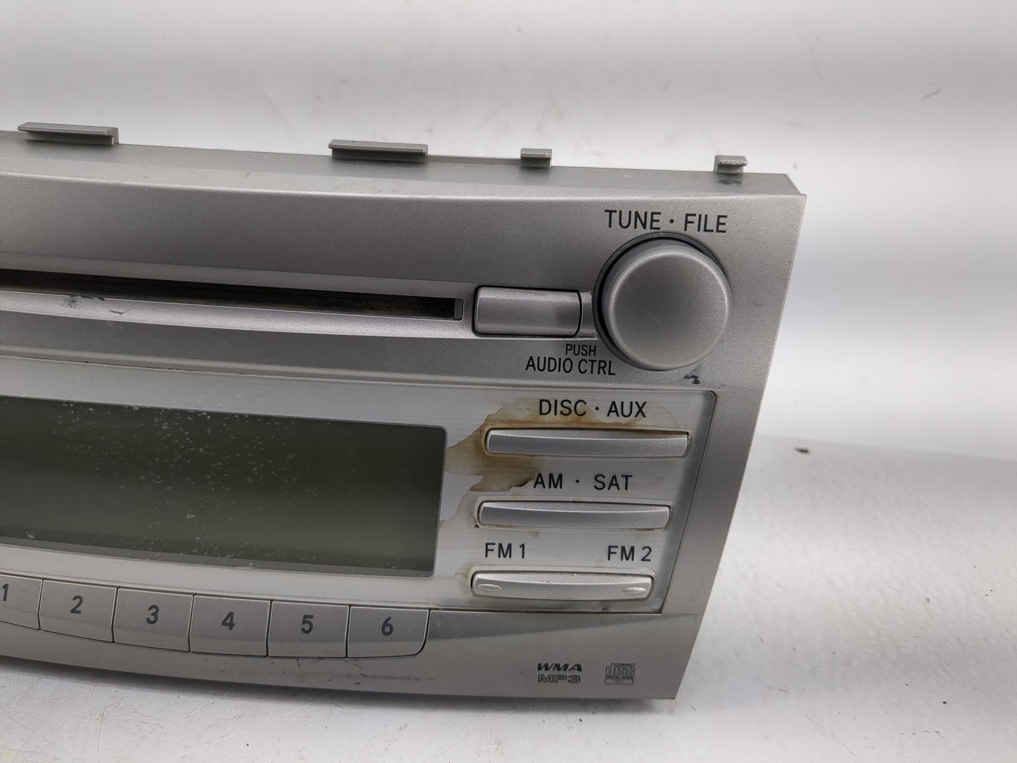 2010-2011 Toyota Camry Radio AM FM Cd Player Receiver Replacement P/N:86120-06480 Fits Fits 2010 2011 OEM Used Auto Parts - 