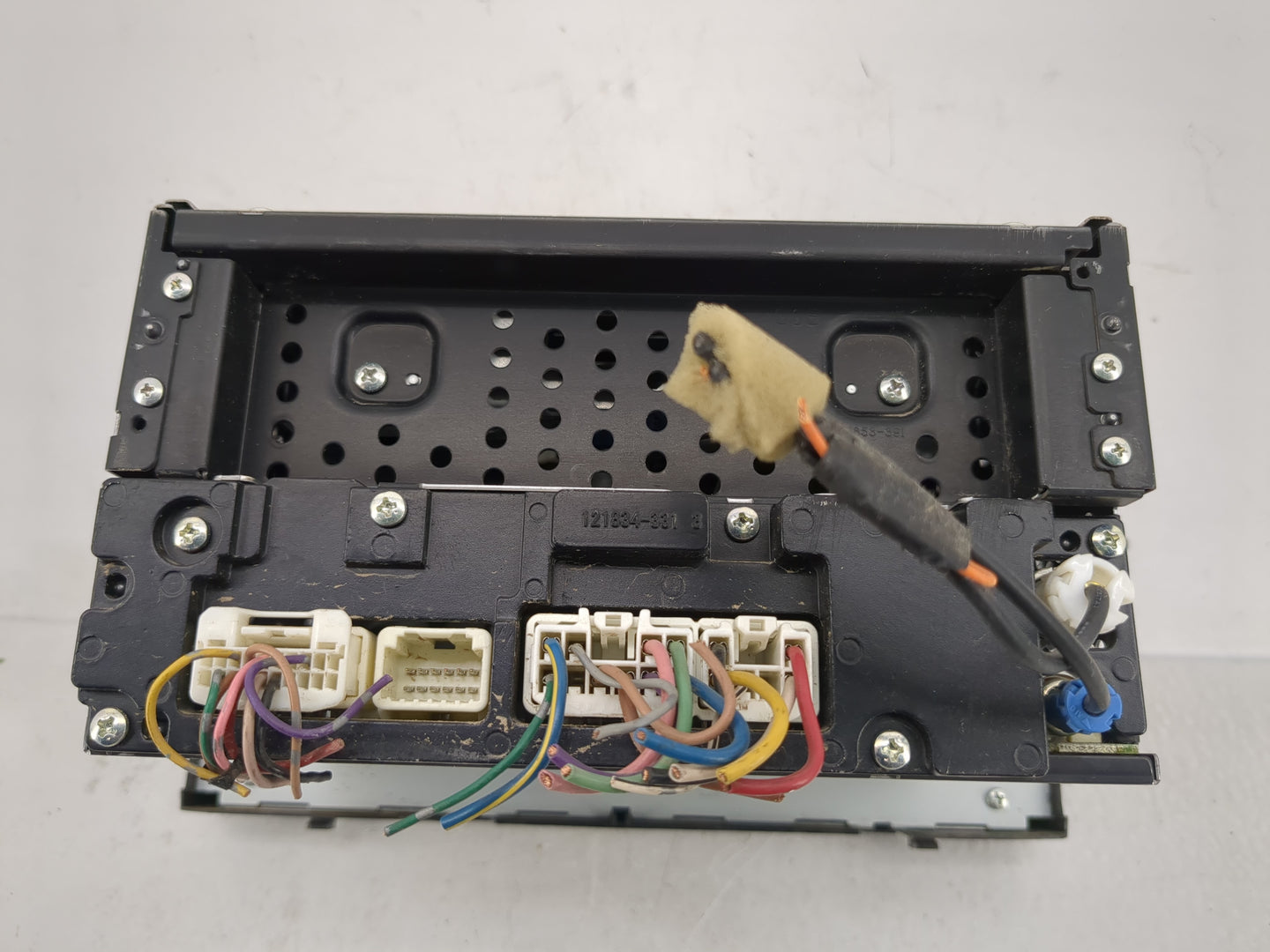 2010-2011 Toyota Camry Radio AM FM Cd Player Receiver Replacement P/N:86120-06480 Fits Fits 2010 2011 OEM Used Auto Parts - 