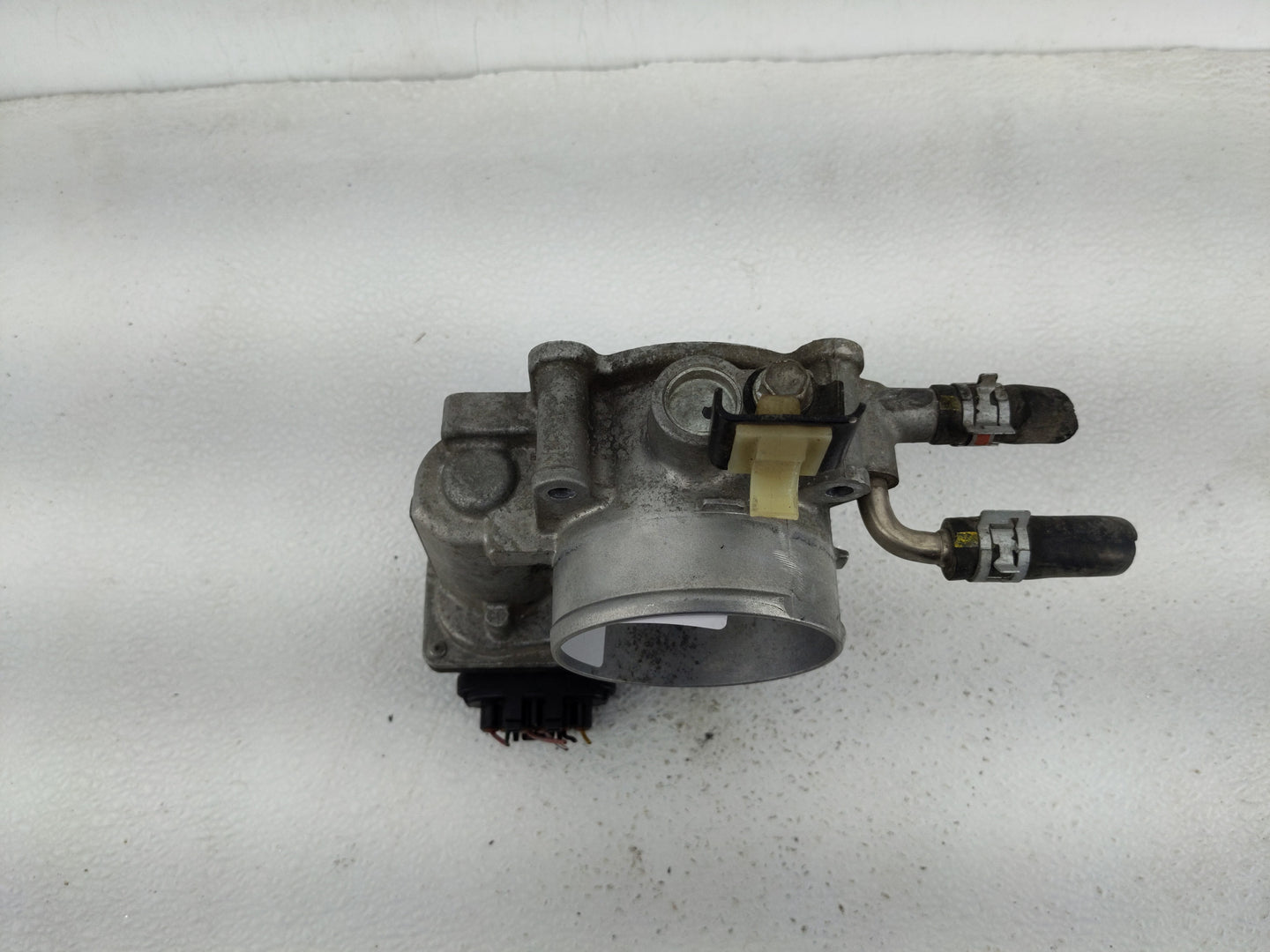 2010-2017 Toyota Camry Throttle Body P/N:22030-0V010 Fits Fits 2009 2010 2011 2012 2013 2014 2015 2016 2017 2018 2019 OEM Us