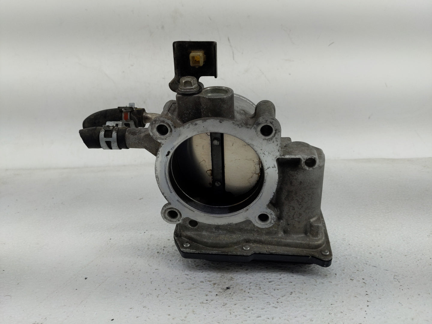 2010-2017 Toyota Camry Throttle Body P/N:22030-0V010 Fits Fits 2009 2010 2011 2012 2013 2014 2015 2016 2017 2018 2019 OEM Us