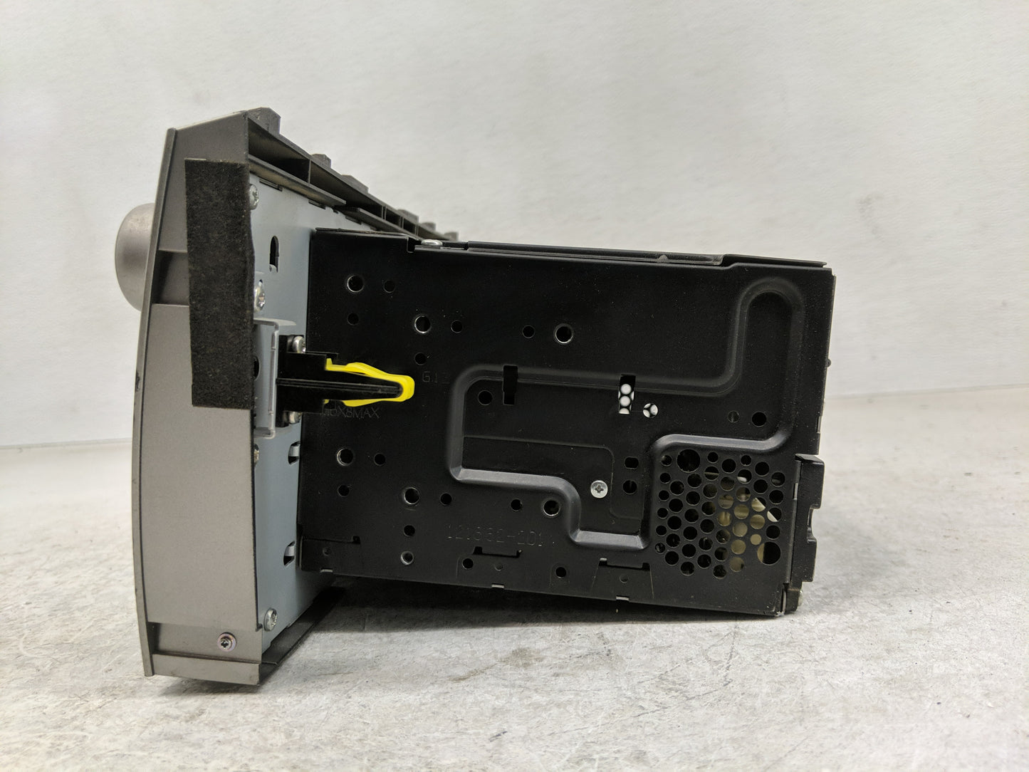 2011 Toyota Camry Radio AM FM Cd Player Receiver Replacement P/N:86120-06480 Fits OEM Used Auto Parts - Oemusedautoparts1.co