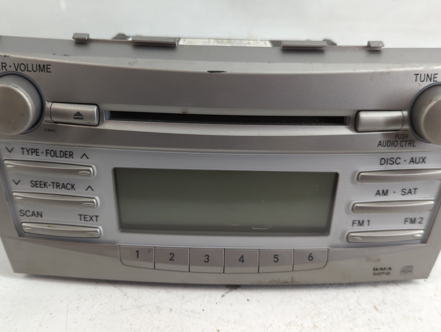 2010-2011 Toyota Camry Radio AM FM Cd Player Receiver Replacement P/N:86120-06480 Fits Fits 2010 2011 OEM Used Auto Parts - 