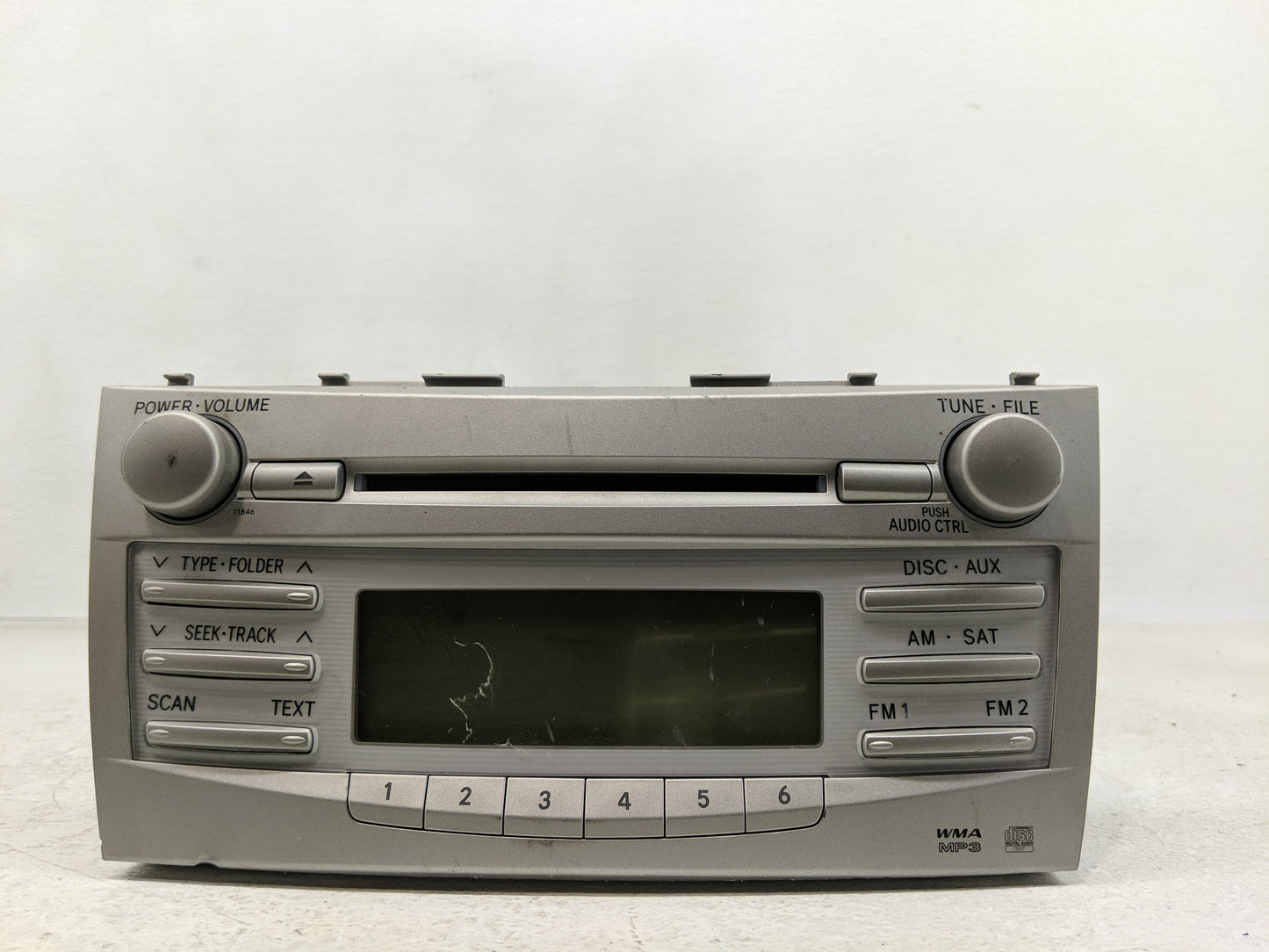 2010-2011 Toyota Camry Radio AM FM Cd Player Receiver Replacement P/N:86120-06480 Fits Fits 2010 2011 OEM Used Auto Parts - 