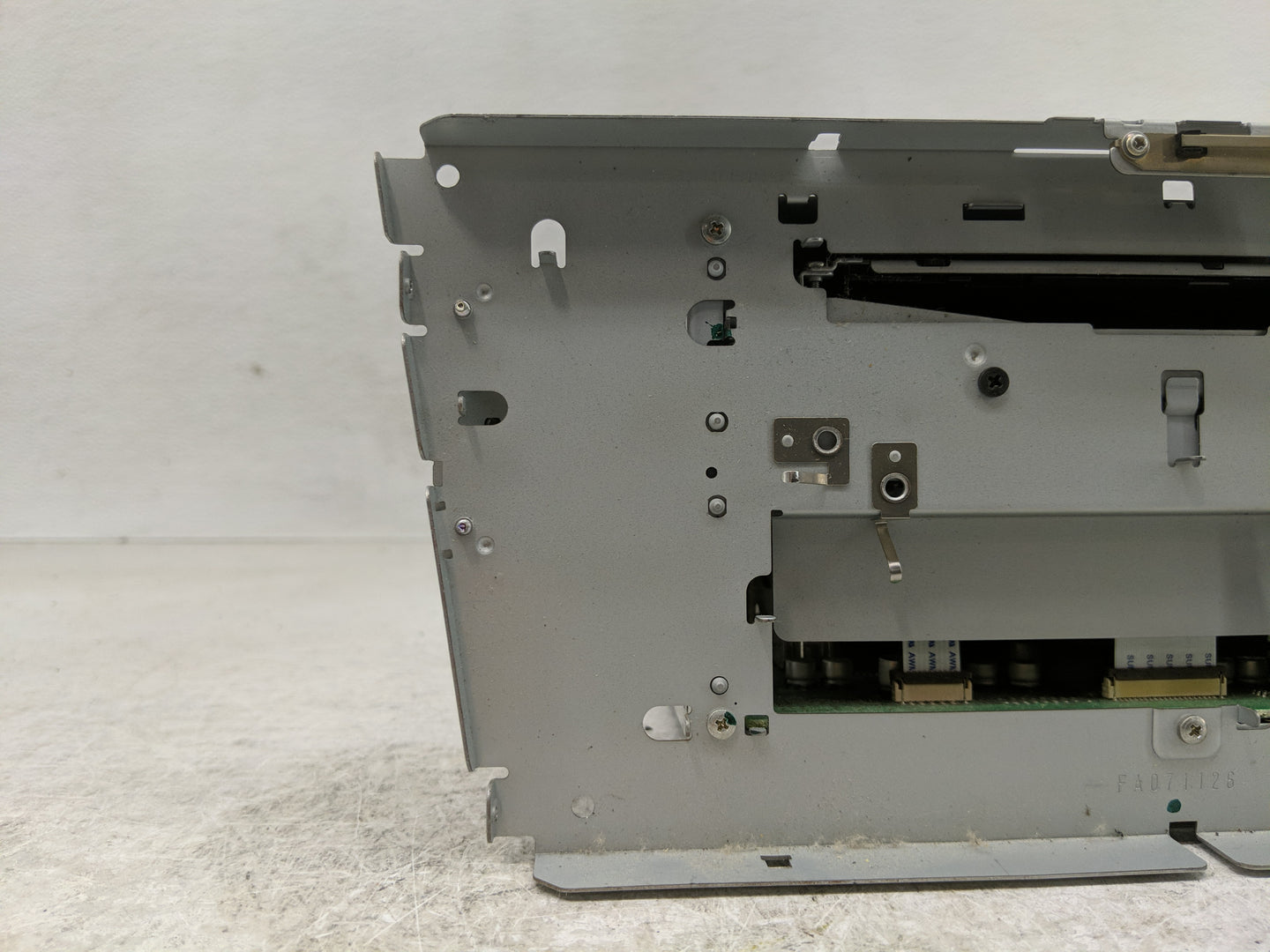 2010-2011 Toyota Camry Radio AM FM Cd Player Receiver Replacement P/N:86120-06700 Fits Fits 2010 2011 OEM Used Auto Parts - 