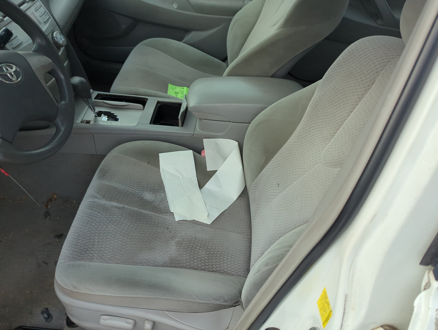 2010-2011 Toyota Camry Driver Front Seat Oem - Oemusedautoparts1.com