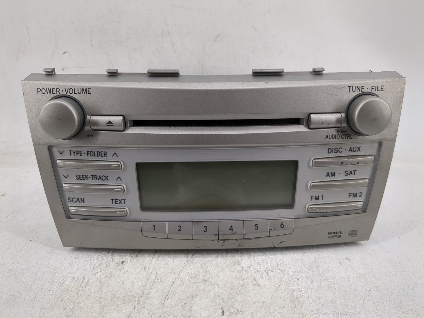 2010-2011 Toyota Camry Radio AM FM Cd Player Receiver Replacement P/N:86120-06480 Fits Fits 2010 2011 OEM Used Auto Parts - 