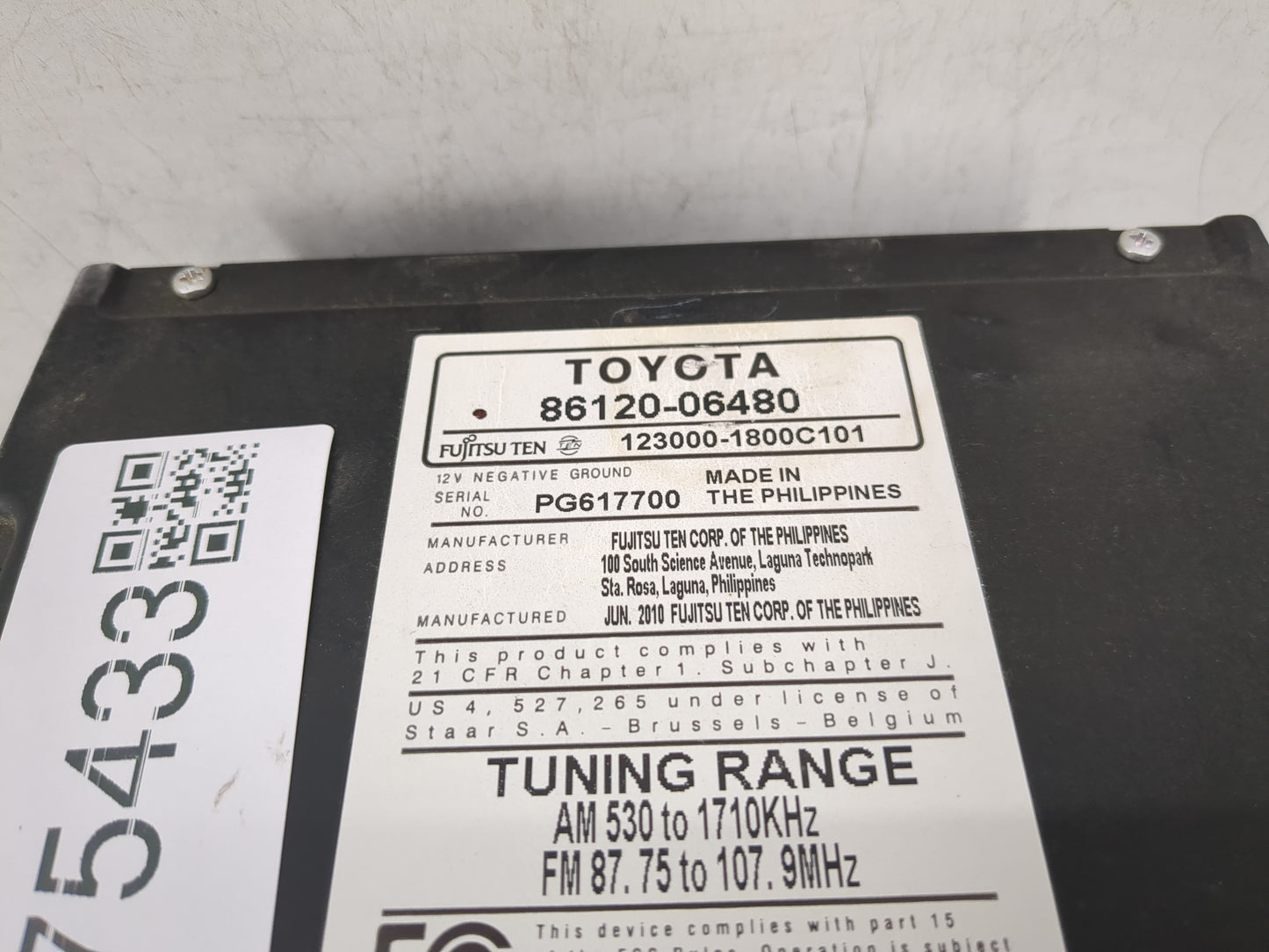 2010-2011 Toyota Camry Radio AM FM Cd Player Receiver Replacement P/N:86120-06480 Fits Fits 2010 2011 OEM Used Auto Parts - 
