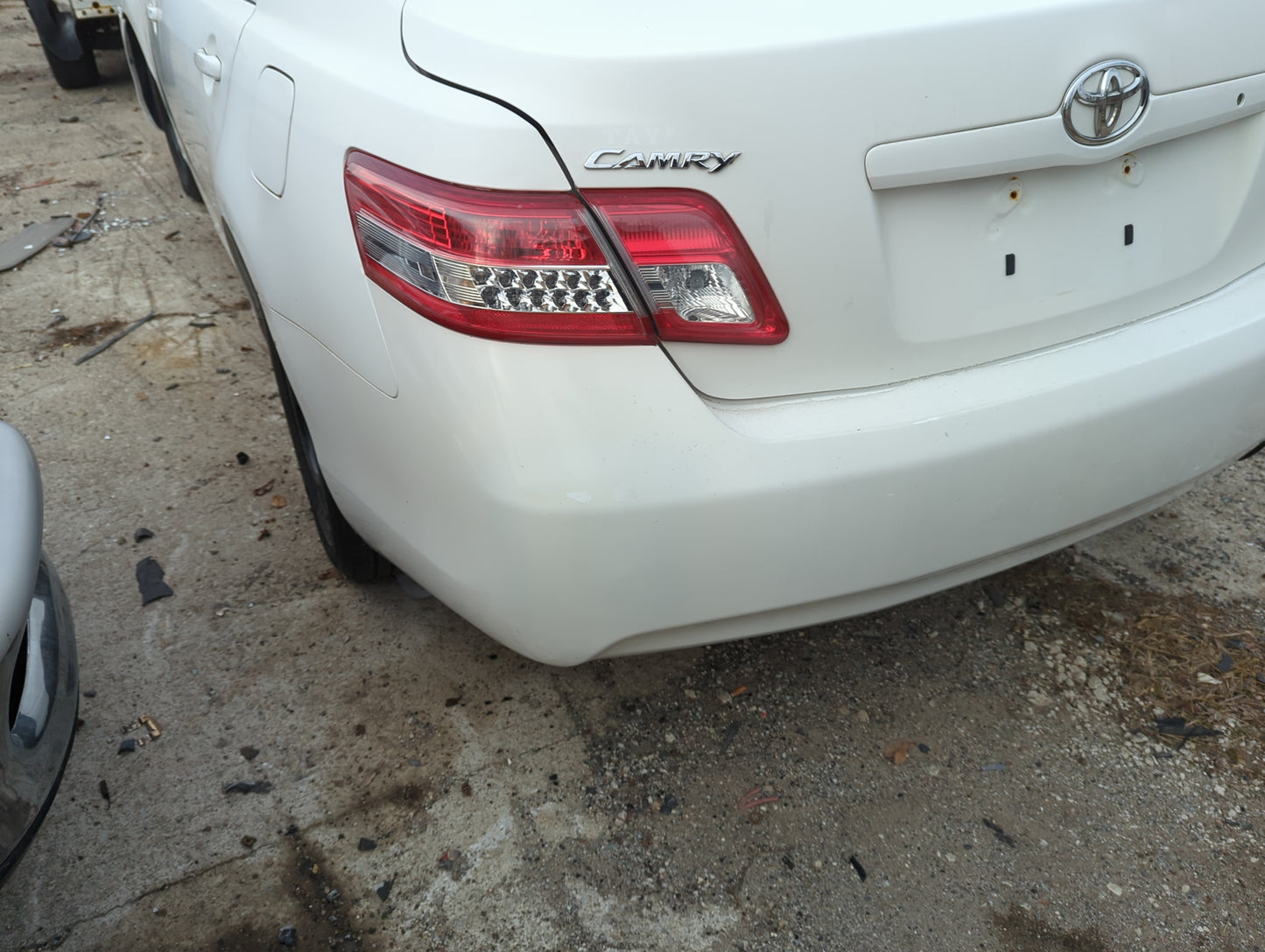 2007-2011 Toyota Camry Rear Bumper Assembly Oem - Oemusedautoparts1.com