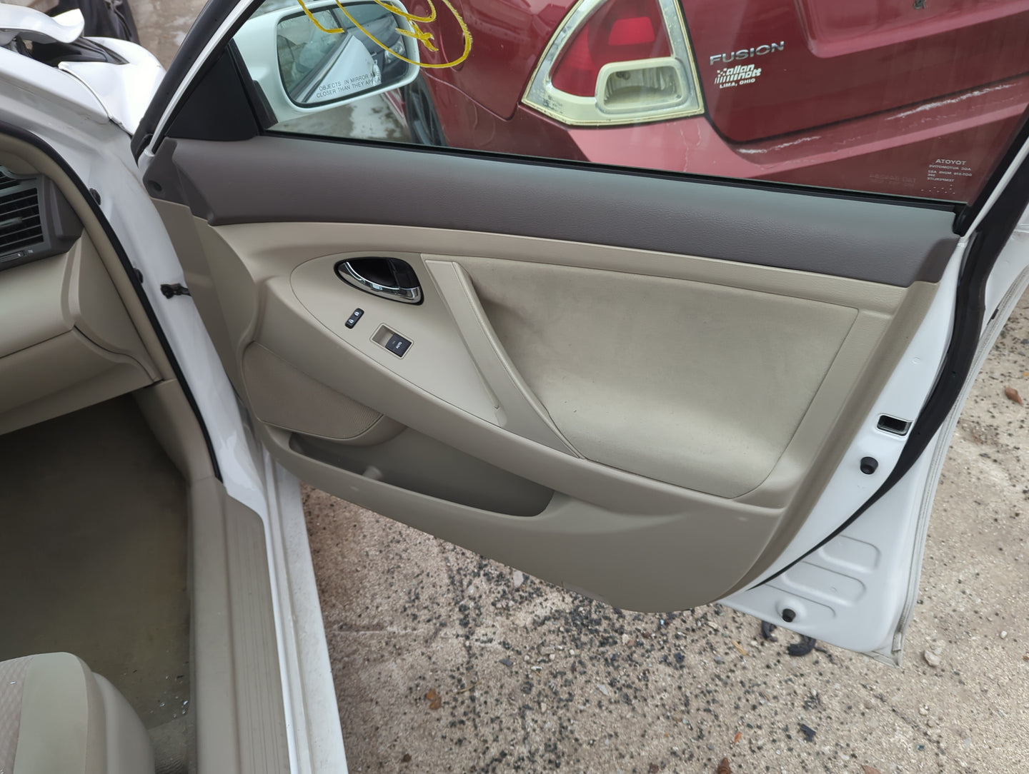 2011 Toyota Camry Front Right Passenger Interior Door Panel Trim 1289025 - Oemusedautoparts1.com